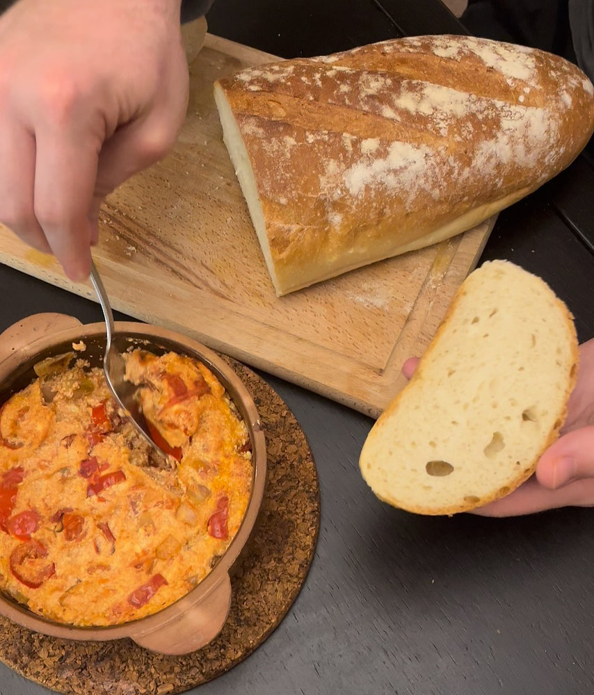 Arnavut Mutfağının Lezzet Bombası: Fërgesë Nedir? Hikâyesi, Tarifi ve En İyi Mekanlar