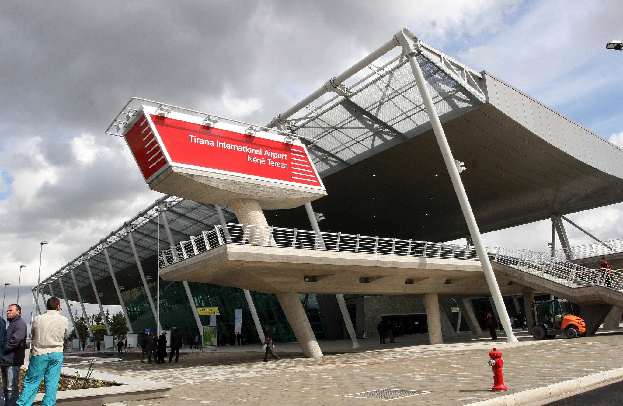 Arnavutluk Airport Transfer ile Konforlu ve Güvenli Ulaşım Rehberi