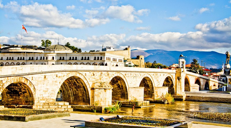 Taş Köprü (Üsküp) | Kuzey Makedonya’nın Tarihi Simgesi